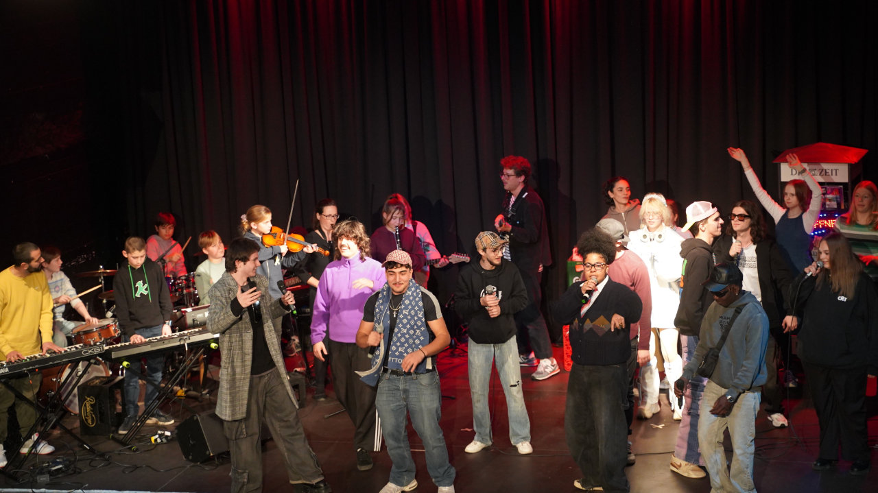 Resistance 2025 00013.jpg